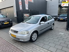 Opel Astra - 1.6 Club 1e Eigenaar Automaat NAP APK 1 Jaar