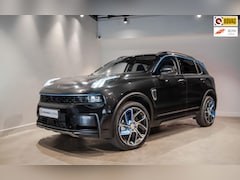 Lynk & Co 01 - 1.5 Pano/Trekhaak/360camera