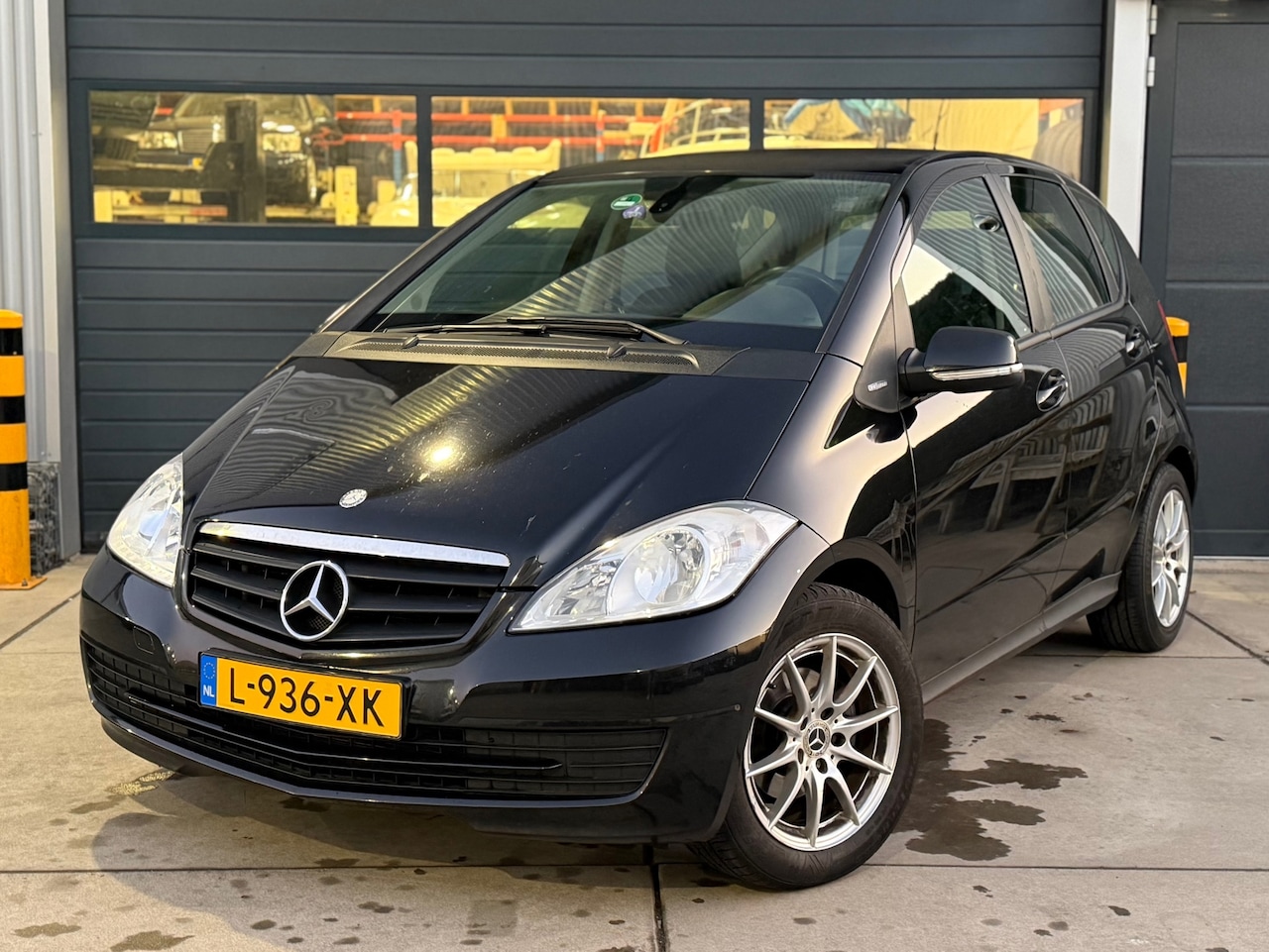 Mercedes-Benz A-klasse - 160 Edition 125 AIRCO / TREKHAAK / STOELVERWARMING - AutoWereld.nl