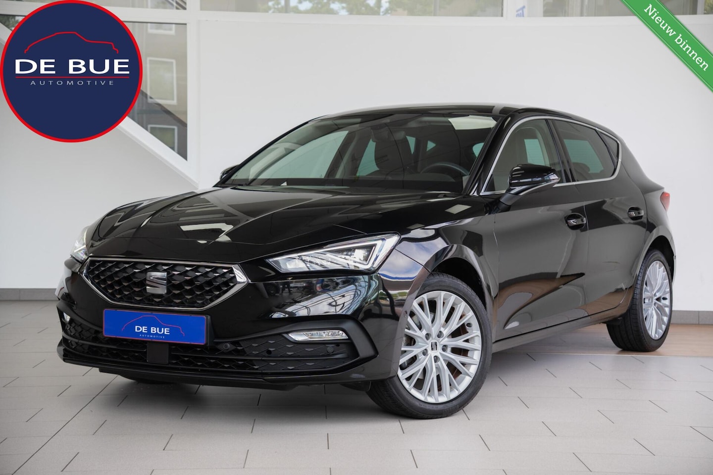 SEAT Leon - 1.5 TSI Style|1ste Eig|Virtual|Leder|LED|4 Cylinder|Xcellence|CarPlay|Dealer Onderhouden - AutoWereld.nl