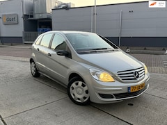Mercedes-Benz B-klasse - 200 Automaat NAVI 113000 NAP APK 12-2026
