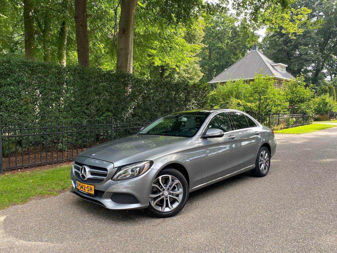 Mercedes-Benz C-klasse - 300 4MATIC Panoramadak, Leer, Memory, Camera - AutoWereld.nl