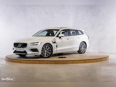 Volvo V60 - 2.0 T6 Twin Engine AWD Inscription | Panorama dak | Harman Kardon | Adaptieve cruise | Zwe