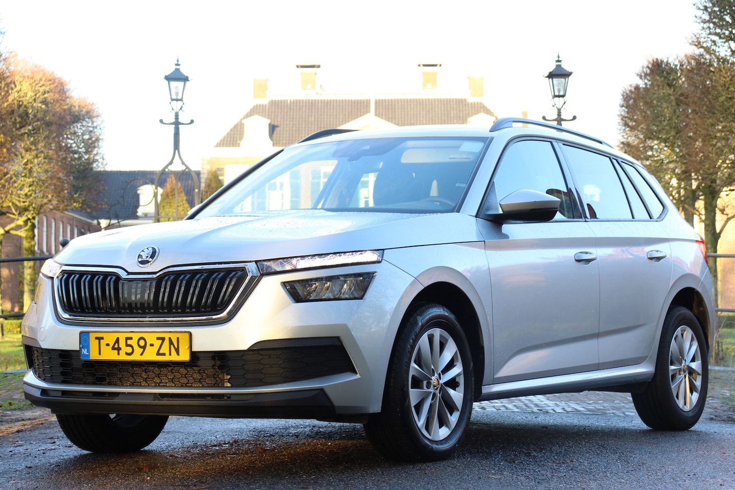 Skoda Kamiq - 1.0 TSI Ambition | NL-AUTO! | 1E EIGENAAR! | CRUISE | LANE ASSIST | DEALER OH! | 16" LMV | - AutoWereld.nl