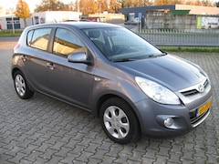 Hyundai i20 - 1.2i DynamicVersion , Airco, 172.648 Km met Nap, Nederlandse Auto