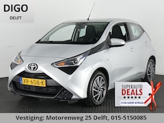 Toyota Aygo - 1.0 VVT-i X-PLAY CAMERA CARPLAY NAVI GARANTIE 2029 AIRCO. VOLLEDIG ONDERHOUDEN