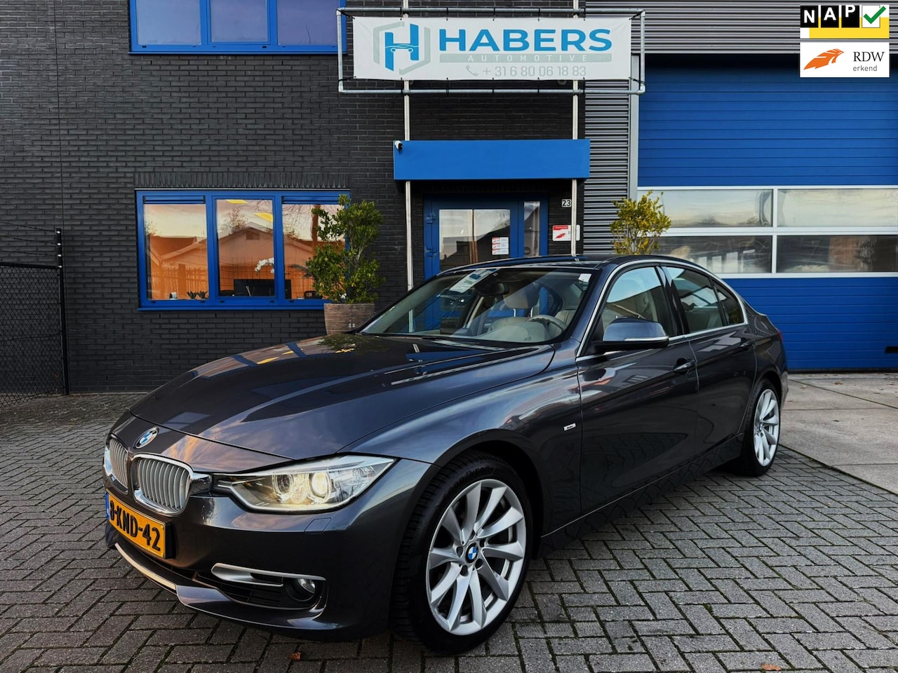 BMW 3-serie - 320i Executive 184PK|Origineel NL|AUT|Half/Leder|Xenon|Sportstoelen|Trekhaak|Flippers|Prof - AutoWereld.nl