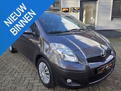 Toyota Yaris - 1.3 VVT-i Executive *CLIMA-PDC-KEYLESSGO