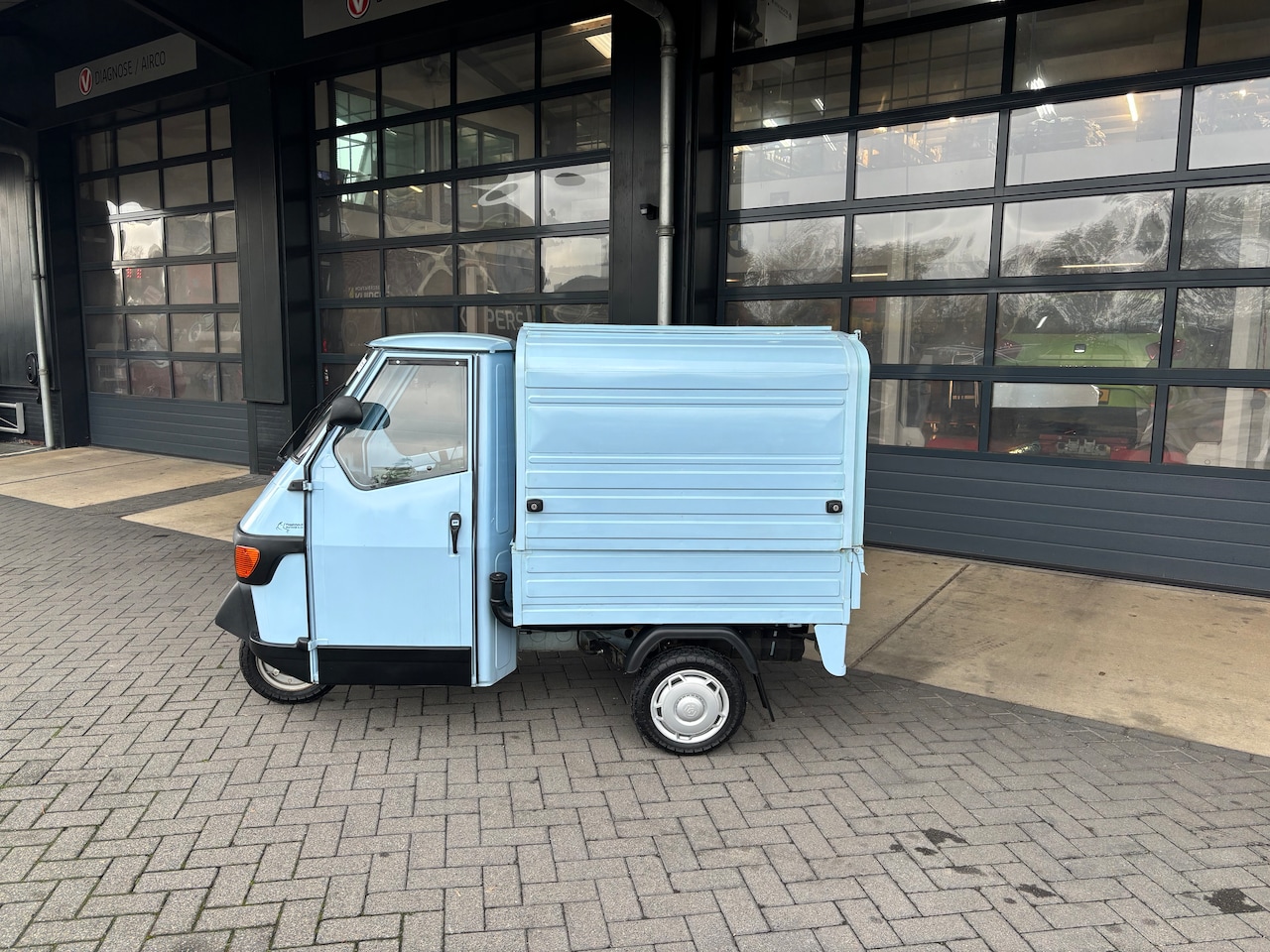 Piaggio Ape - Ape50 met zijkleppen
