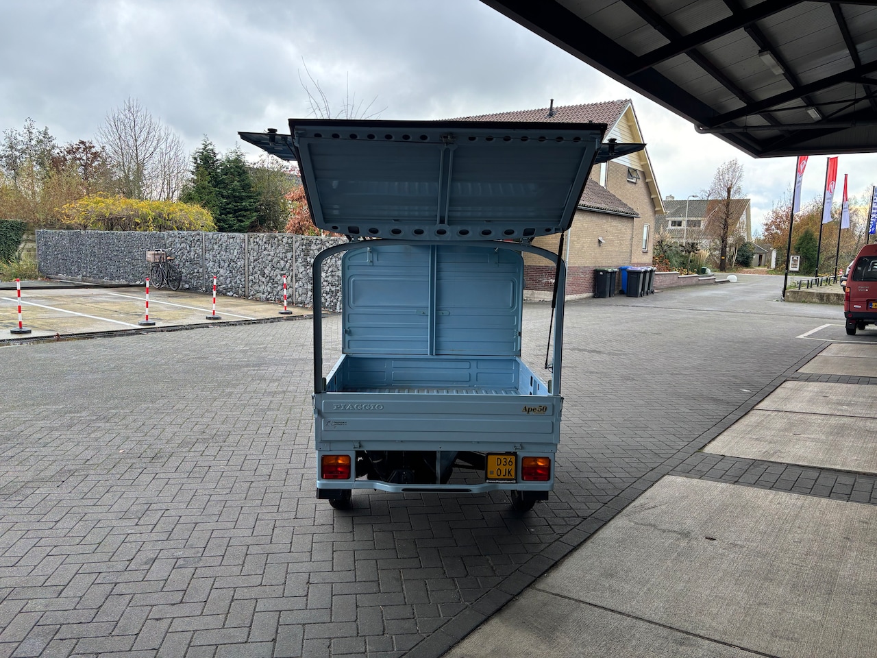Piaggio Ape - Ape50 met zijkleppen