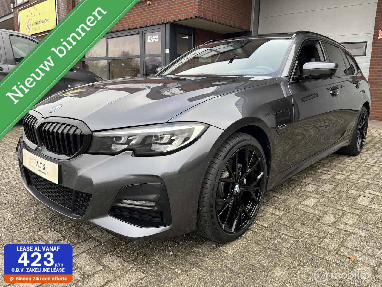 BMW 3-serie Touring - 320e High Executive PANO-DAK*M-PAKKET* - AutoWereld.nl