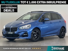 BMW 2-serie Active Tourer - 218i High Executive | M Sport | Panoramadak | Trekhaak afneembaar | Parkeersensoren voor,