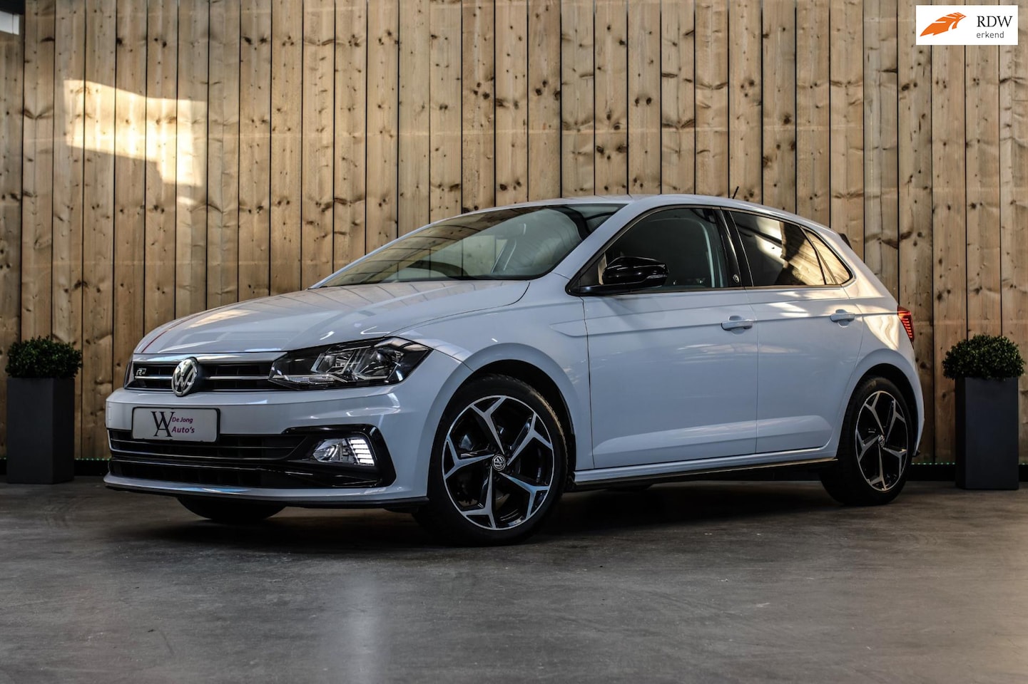 Volkswagen Polo - 1.0 TSI R-Line Beats 116PK *Stoelverwarming*DAB*1e eigenaar* - AutoWereld.nl