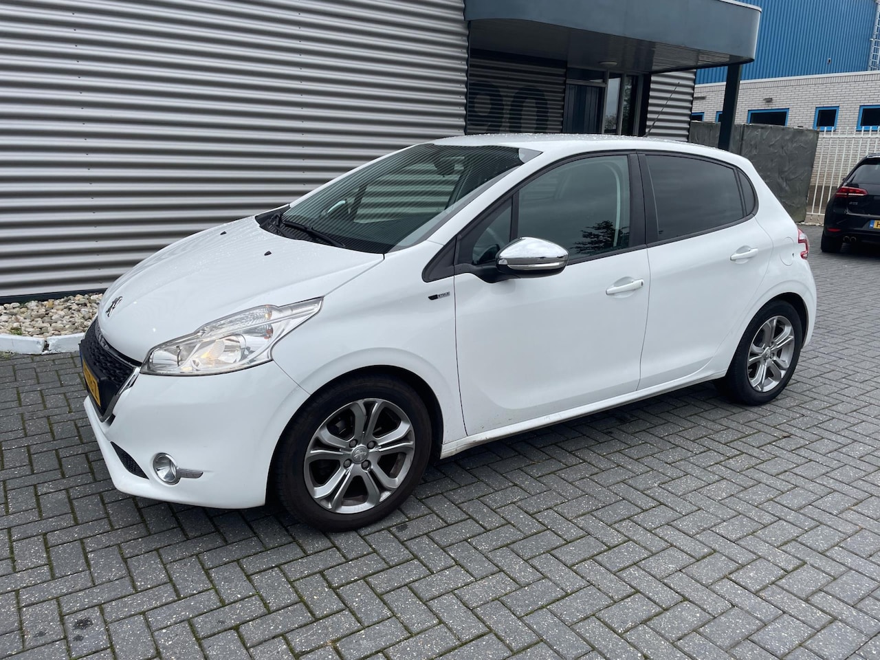 Peugeot 208 - 1.2 Vti Active 1.2 VTi Active - AutoWereld.nl