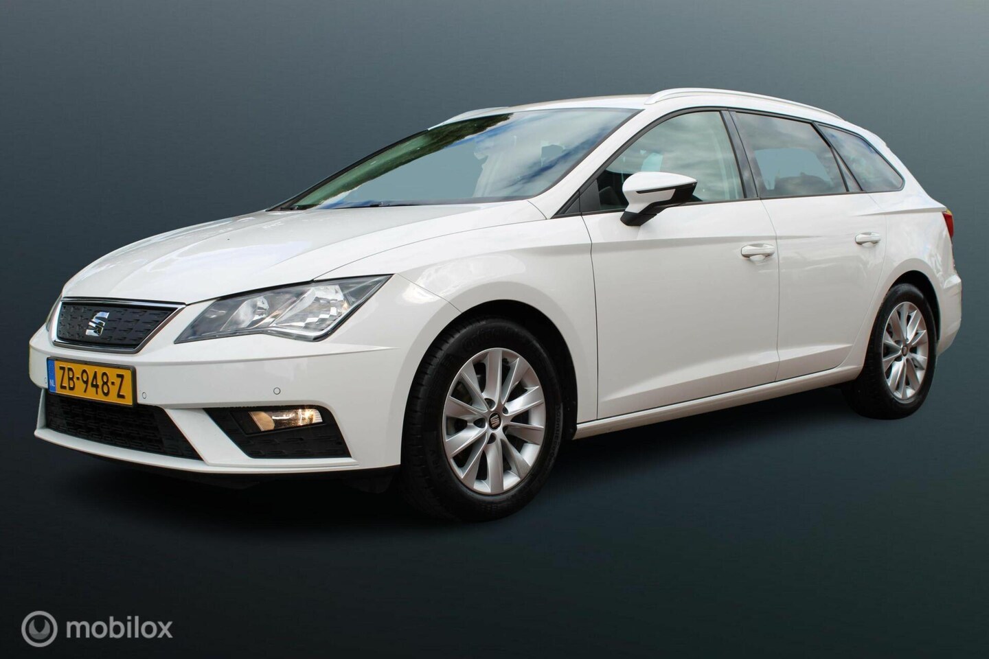 SEAT Leon ST - 1.0 EcoTSI Style Business Intense 1.0 EcoTSI 116 PK Style Business Intense, Navi, App connect, Cruise, Clima, Pdc voor + ach - AutoWereld.nl