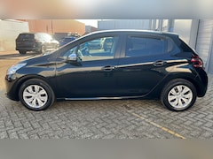 Peugeot 208 - 1.2 VTi Oxygo Airco, navi, 2 eig, NAP