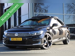 Volkswagen Passat - GTE Highline | Pano | Adaptive | Trekhaak | Navi