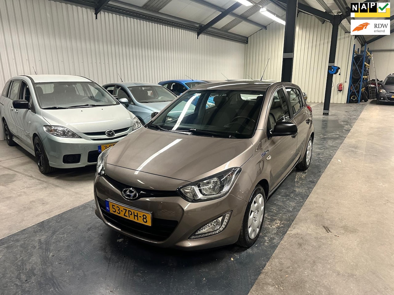 Hyundai i20 - 1.2i Business Edition 1.2i Business Edition - AutoWereld.nl