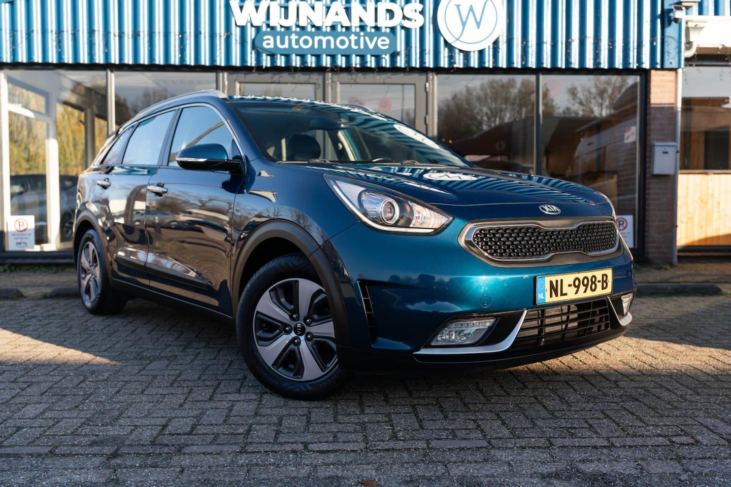 Kia Niro - 1.6 GDi Hybrid First Edition Trekhaak Lane Assist - AutoWereld.nl