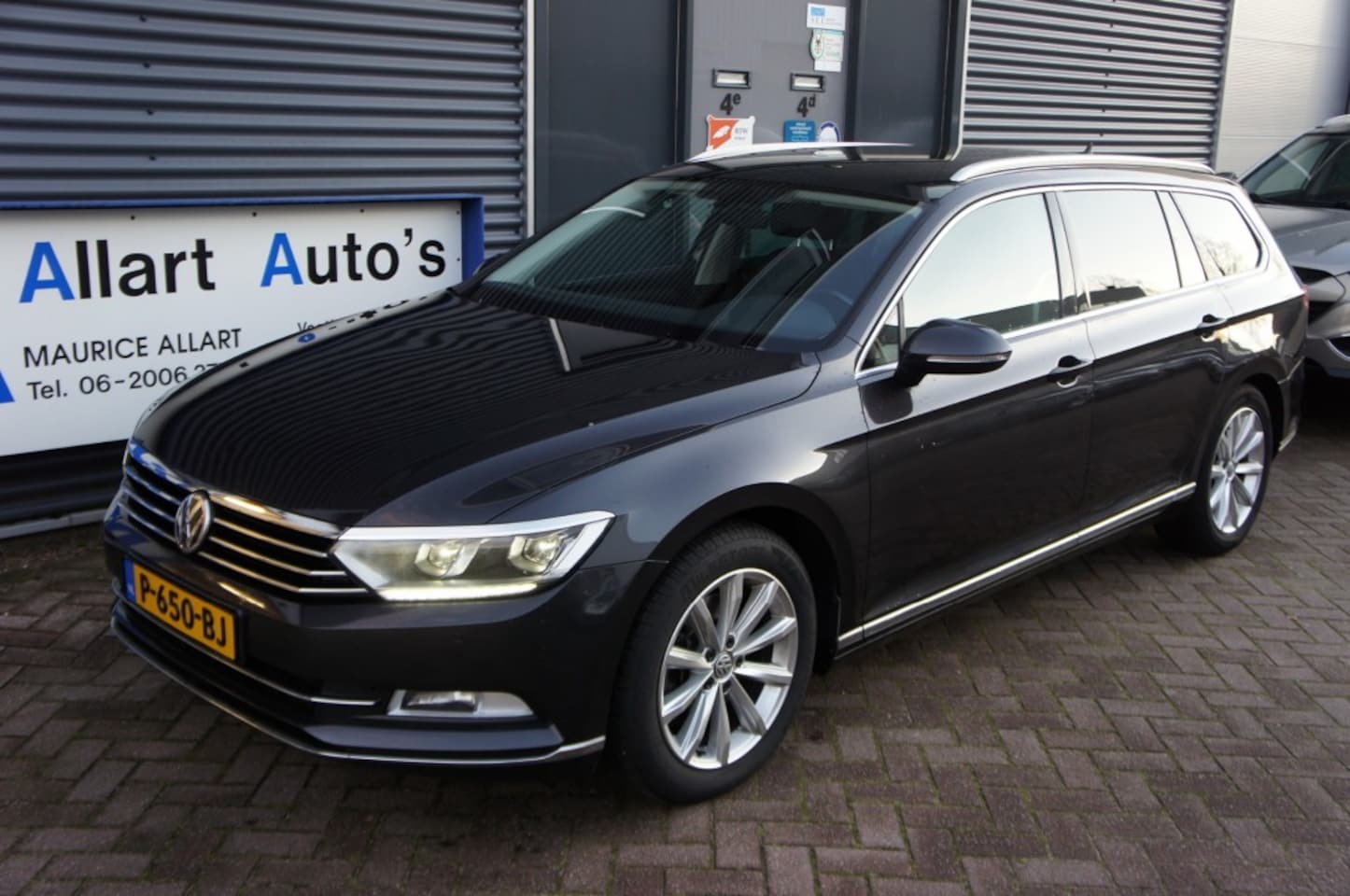 Volkswagen Passat - 1,4 TSi ACT Highline DSG7 / Navigatie / Trekhaak - AutoWereld.nl