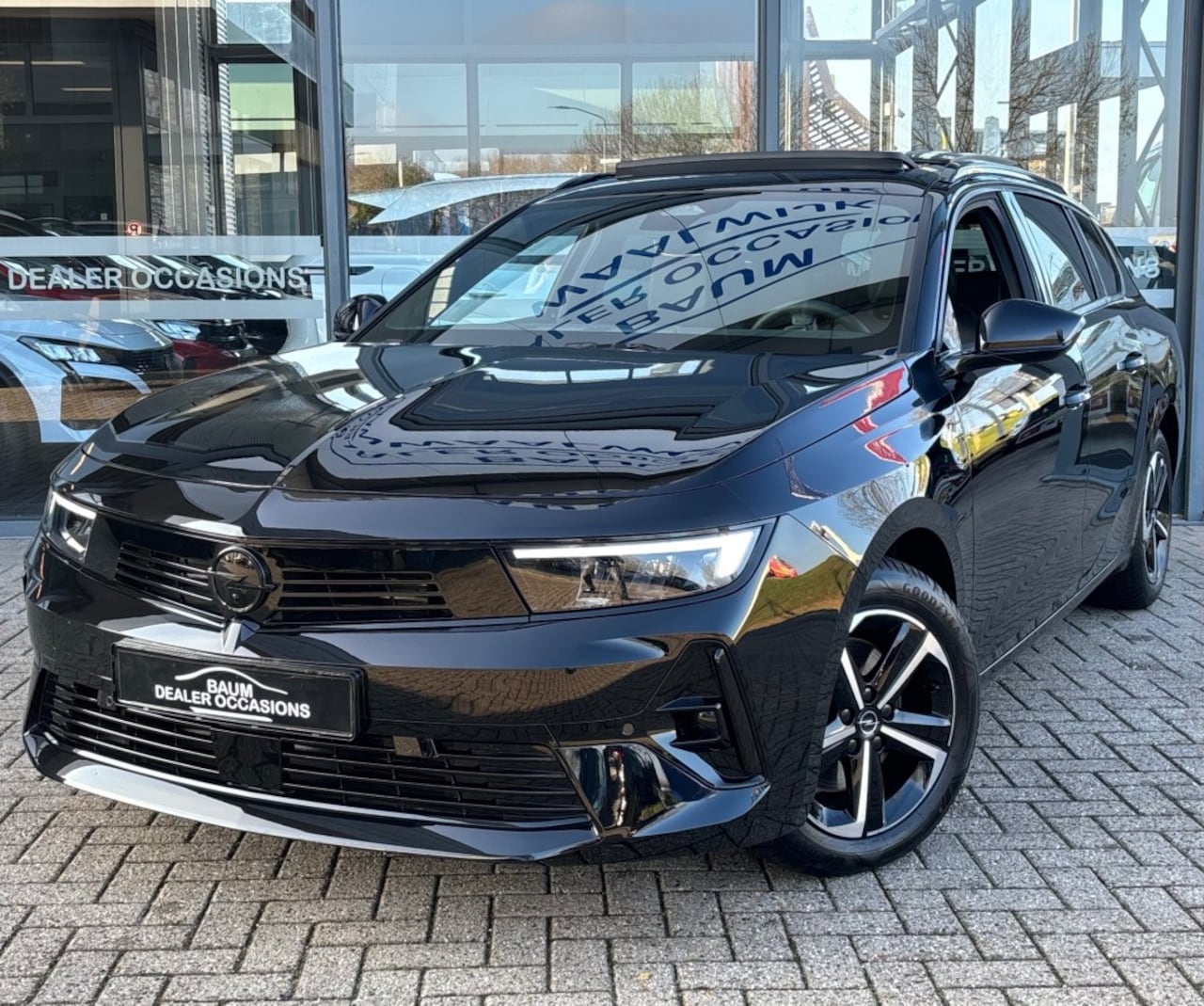 Opel Astra - 1.2 TURBO GS AUTOMAAT BLACKLINE PANORAMADAK LMV CAMERA360 - AutoWereld.nl