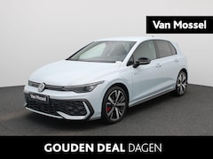 Volkswagen Golf - 1.5 eHybrid GTE 272 PK | Plug-In | Trekhaak | LED Matrix Koplampen | Digital Cockpit Pro |