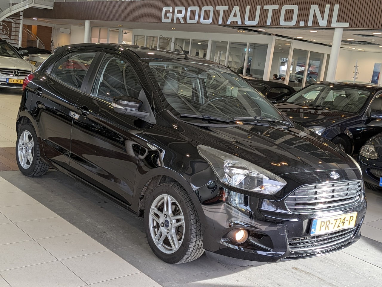 Ford Ka - 1.2 Trend Ultimate Airco, Cruise Control, Stuurbekrachtiging - AutoWereld.nl