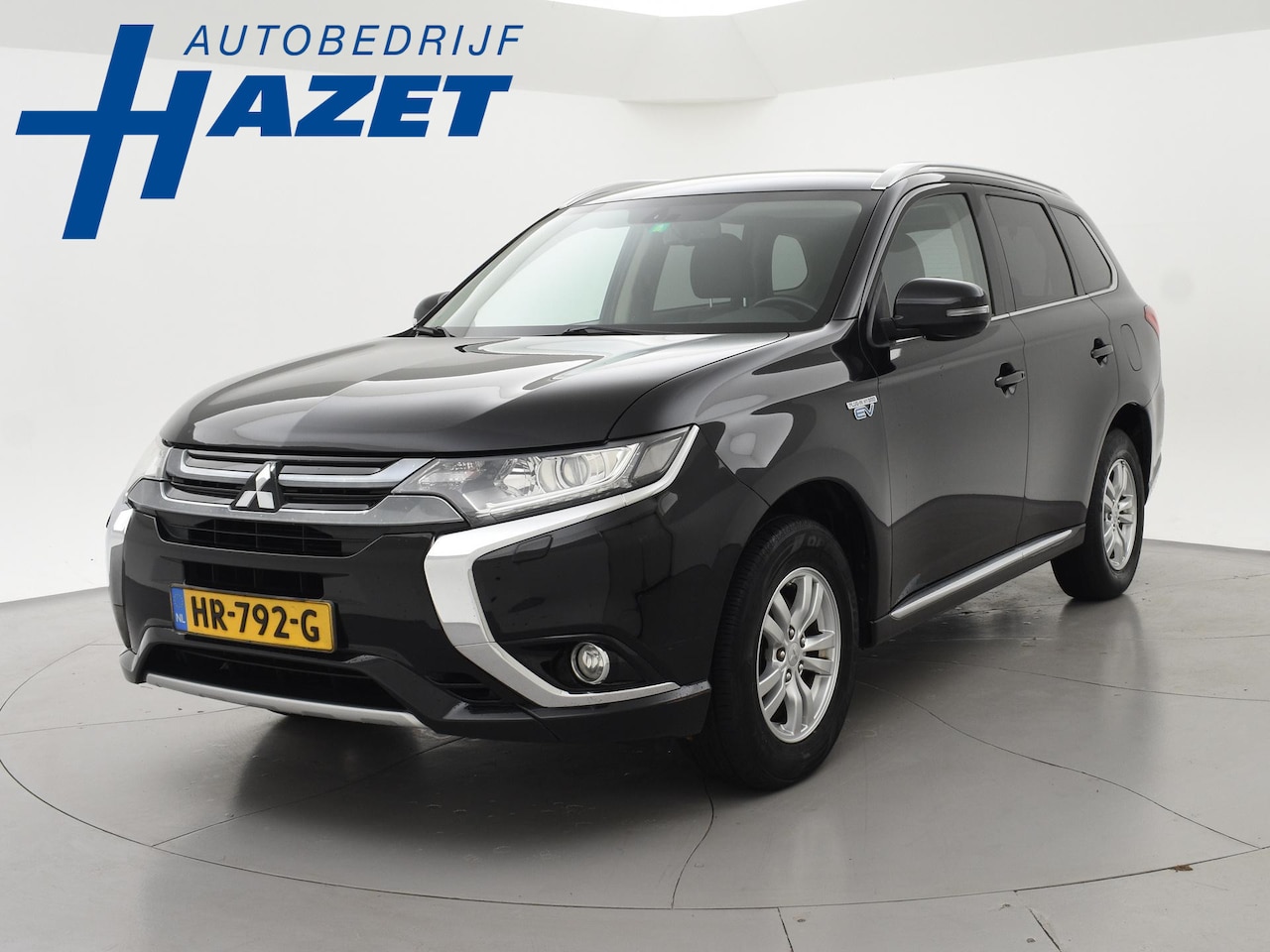 Mitsubishi Outlander - 2.0 PHEV NIEUW MODEL + TREKHAAK | CAMERA | NAVIGATIE | CRUISE CONTROL - AutoWereld.nl