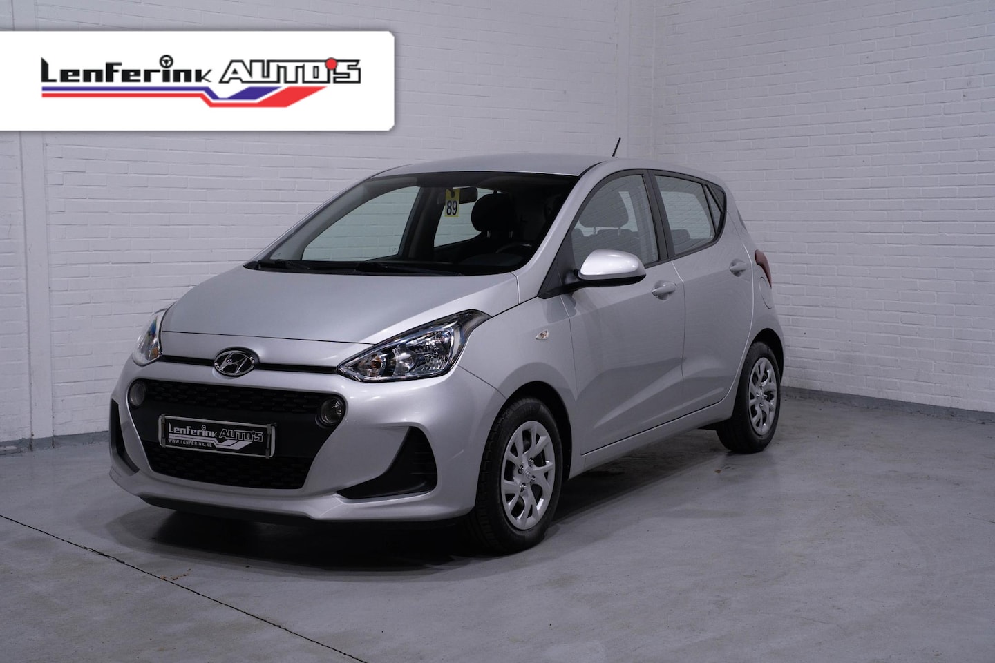 Hyundai i10 - 1.0i Trend Collor-edition Airco Cruise Stoel- en stuurverwarming - AutoWereld.nl