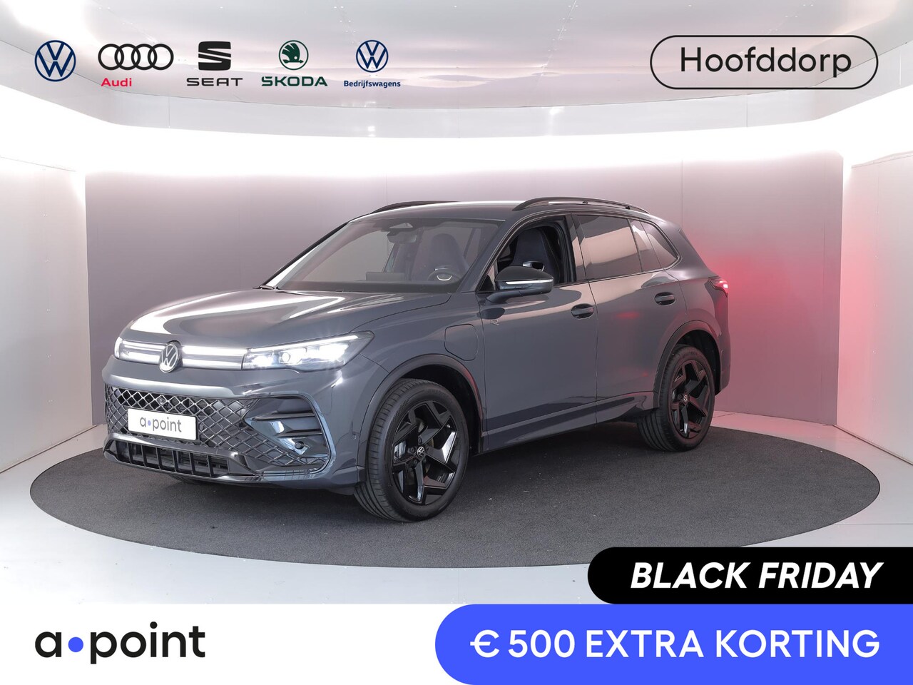 Volkswagen Tiguan - 1.5 eHybrid R-Line Edition 272 pk Automaat (DSG) | Verlengde garantie | Navigatie | Parkee - AutoWereld.nl