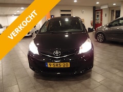 Toyota Yaris - 1.3 16v VVT-i 99pk 5D Now