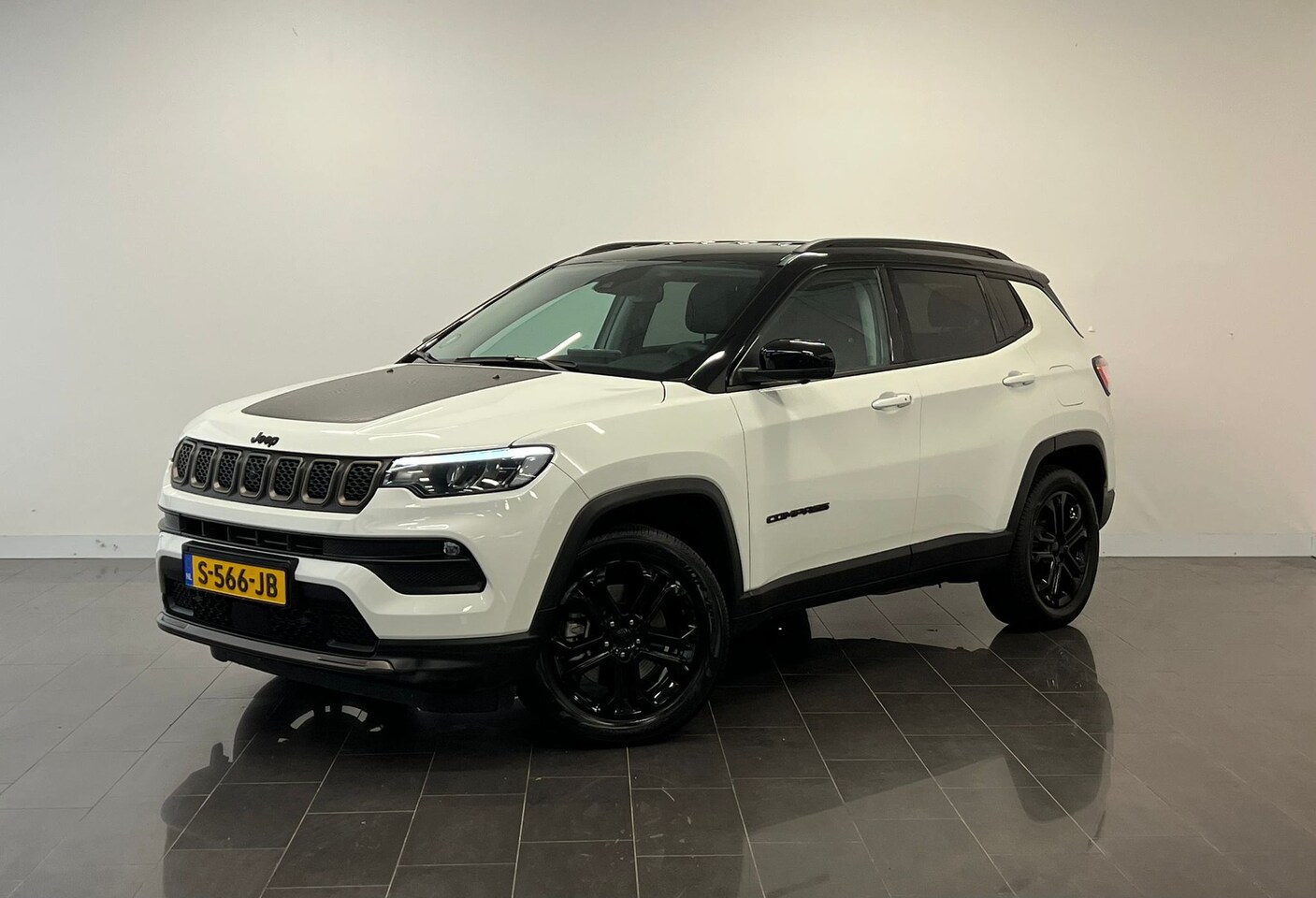 Jeep Compass - 4xe 240 Plug-in Hybrid Electric Upland | 360 Camera | Apple Carplay/Android Auto| Audio pr - AutoWereld.nl