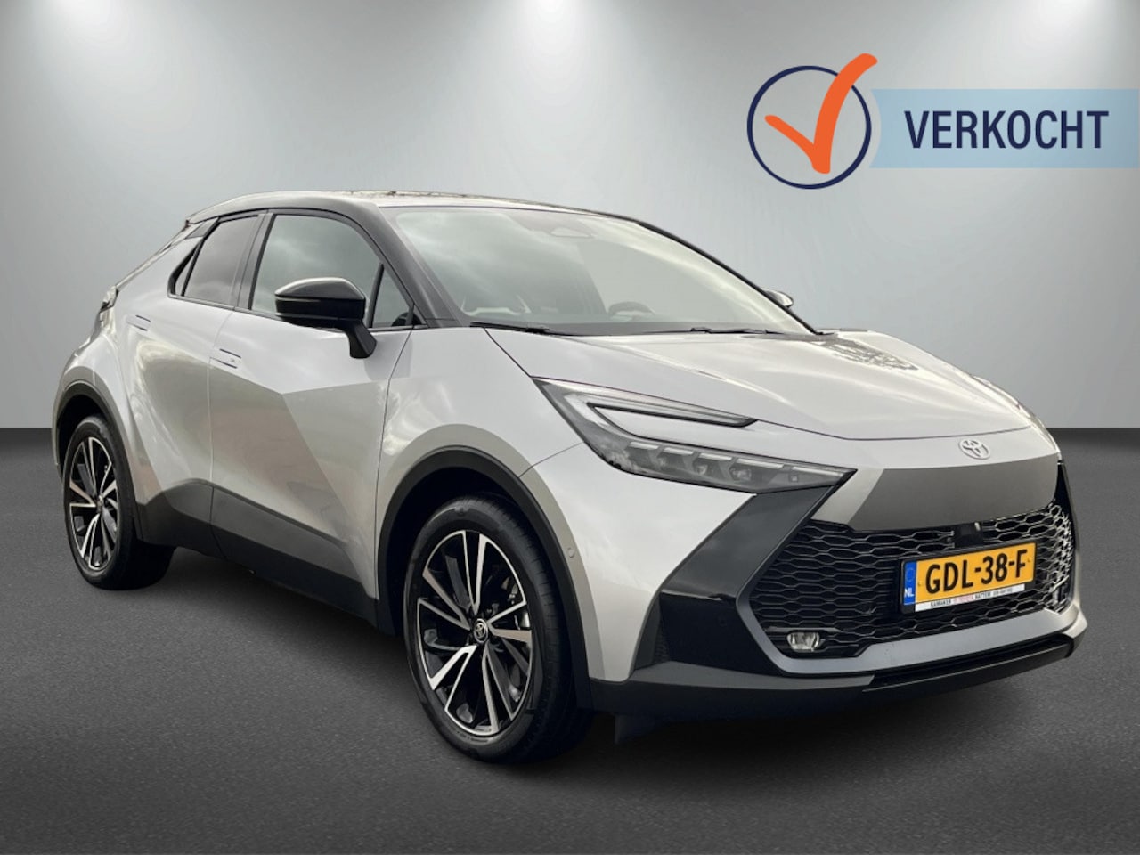 Toyota C-HR - 2.0 Plug-in Hybrid Executive - AutoWereld.nl