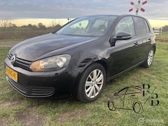 Volkswagen Golf - 1.4 Easyline AIRCO CRUISE CARPLAY