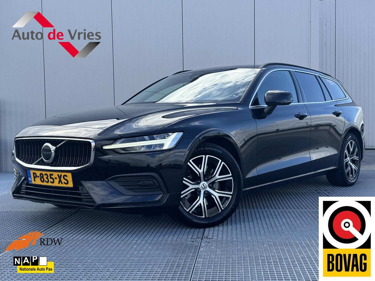 Volvo V60 - 2.0 B3 Core|Navi|NL-Auto|Adaptive Cruise|LED - AutoWereld.nl