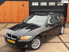 BMW 3-serie Touring - 318i High Executive