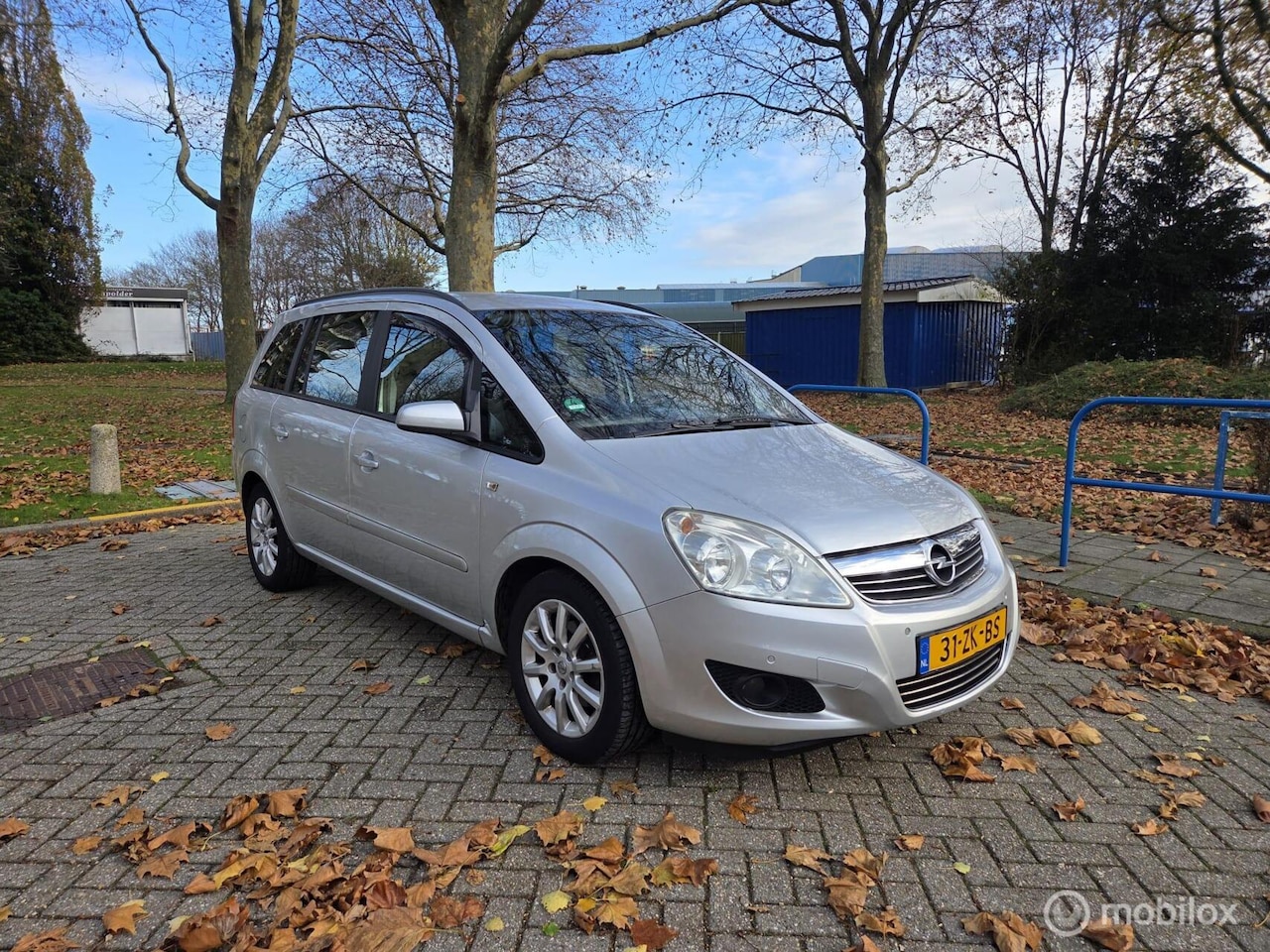 Opel Zafira - 1.8 Executive 7ps - AutoWereld.nl