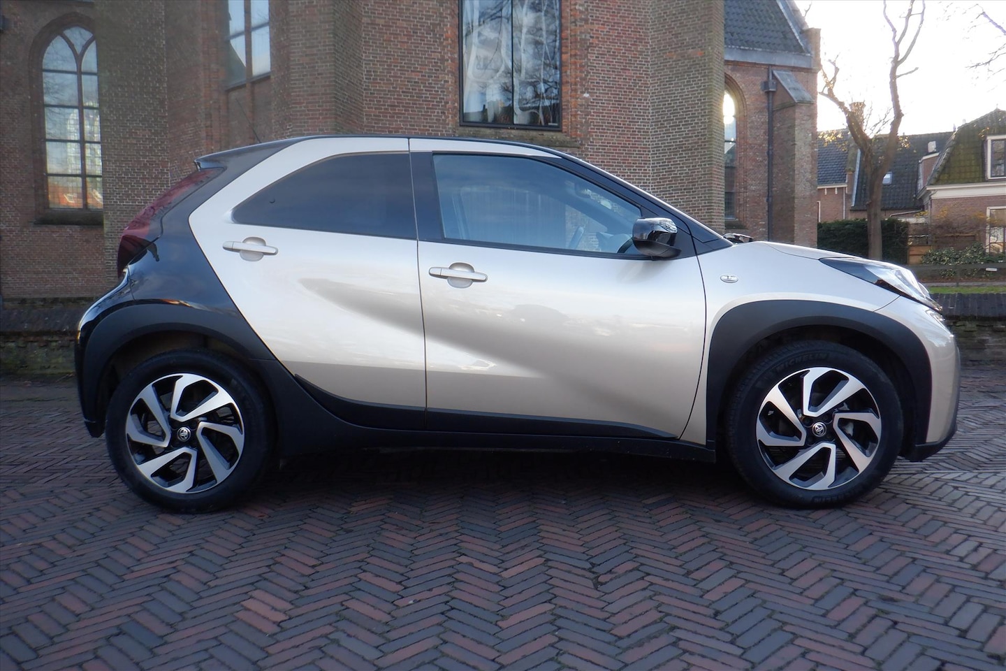 Toyota Aygo X - 1.0 VVT-i MT 72pk CAMERA-CLIMA. - AutoWereld.nl