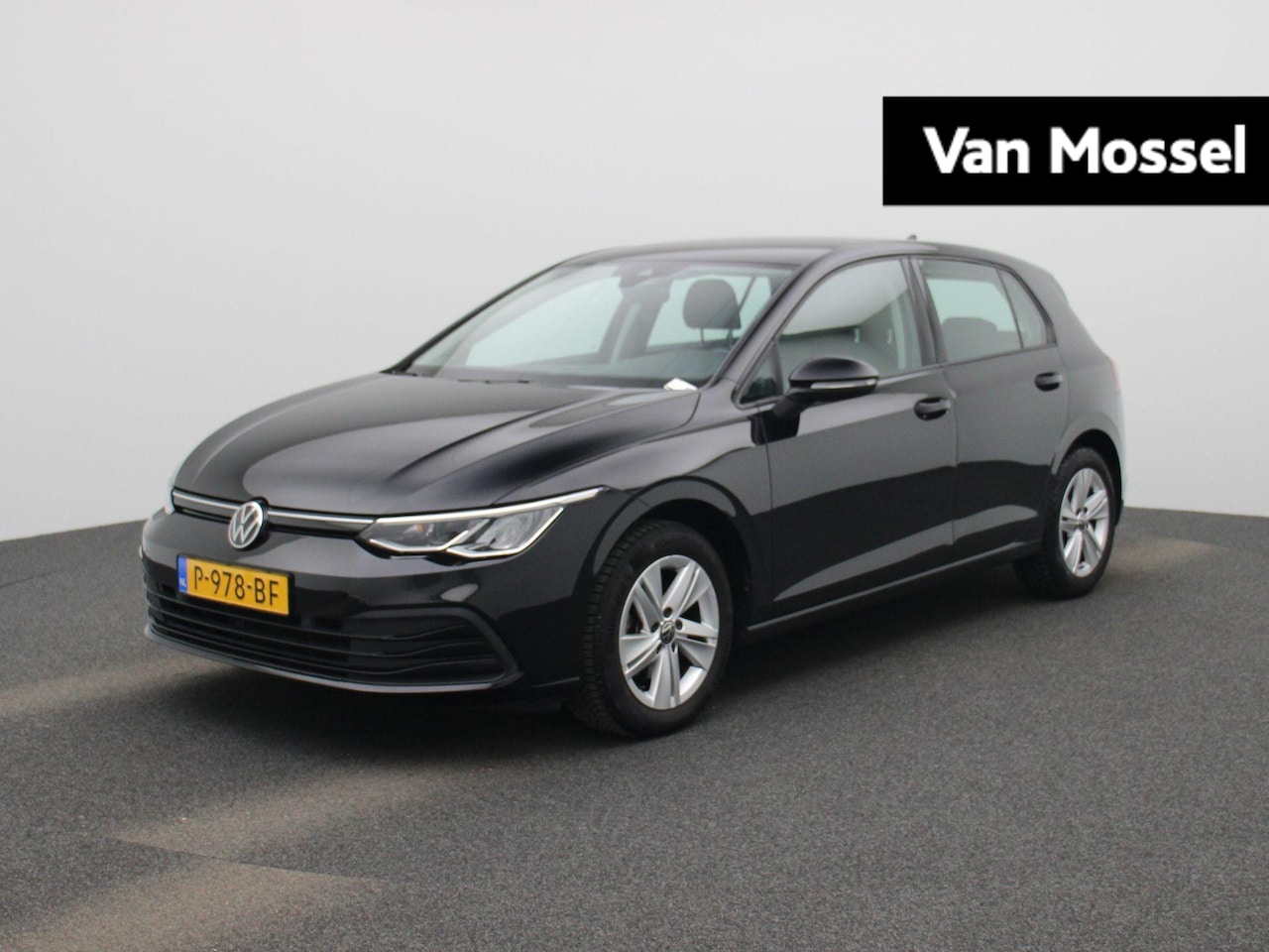 Volkswagen Golf - 1.0 TSI Life 110 PK | Airco | Navigatie | Apple Carplay | Parkeersensoren vóór en achter | - AutoWereld.nl