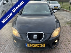 SEAT Leon - 1.9 TDI Stylance Zeer sportief Leon diesel veel onderhoud net nieuwe schijven en blokken d