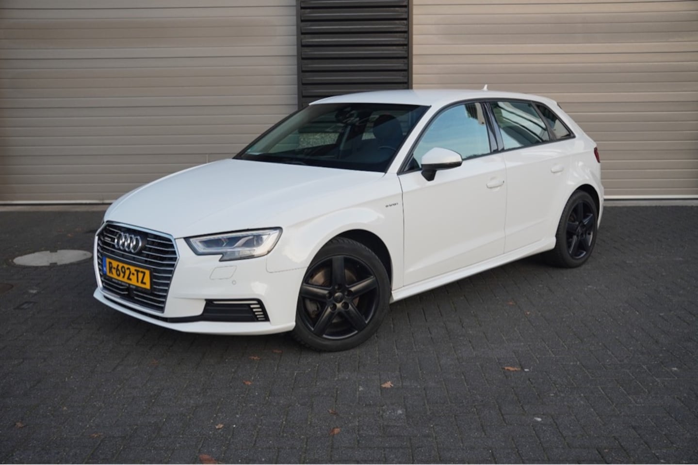 AUDI A3 SPORTBACK E-TRON