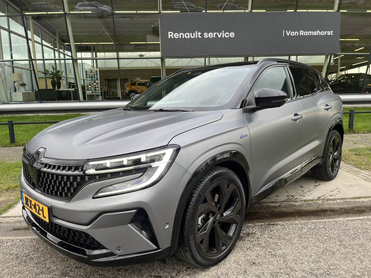 Renault Austral - 1.2 E-Tech full hybrid 200 PK iconic esprit Alpine / Dealer onderhouden / Camera 360' / Ap - AutoWereld.nl