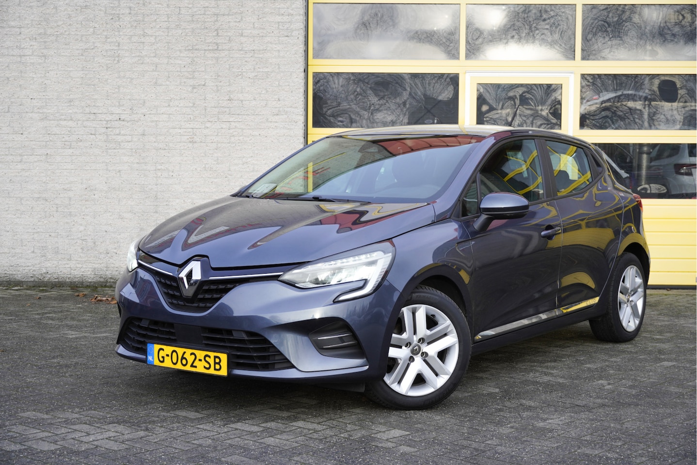 Renault Clio - 1.0 TCe 5drs Zen BJ2019 Led | App-Connect | Airco | Cruise control | Getint glas | Nw-mode - AutoWereld.nl