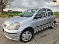 Toyota Yaris - 1.3-16V VVT-i Sol/ automaat/ 5 deurs