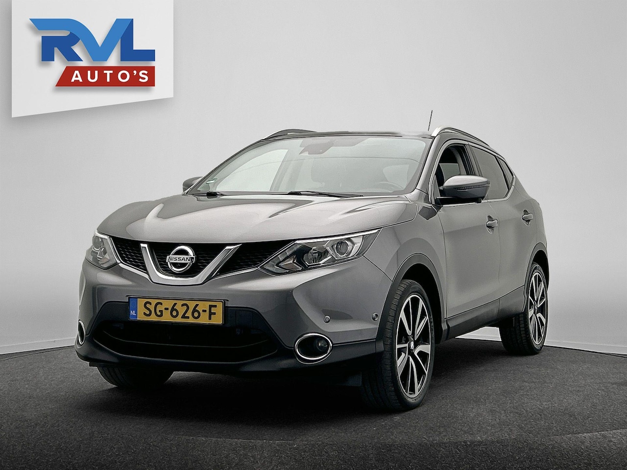 Nissan Qashqai - 1.2 Tekna Panoramadak Trekhaak Stoelverwarming 360 camera Leder - AutoWereld.nl