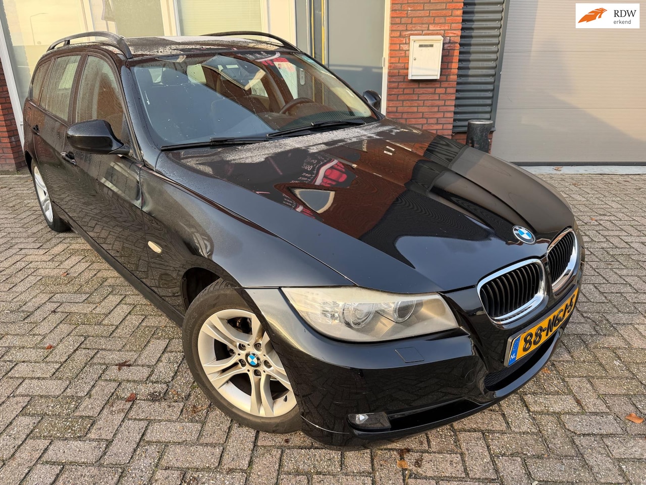 BMW 3-serie Touring - 318i Business Line / Navi / PDC / Cruise / Clima / NAP - AutoWereld.nl