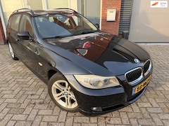 BMW 3-serie Touring - 318i Business Line / Navi / PDC / Cruise / Clima / NAP