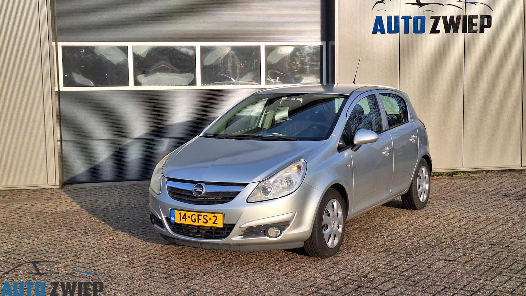 Opel Corsa - 1.4-16V Enjoy Airco/Cruise - AutoWereld.nl