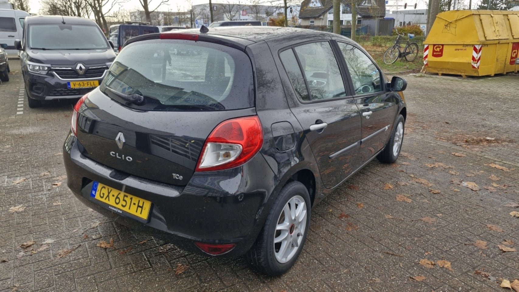 Renault Clio - 1.2 TCe Authentique 1.2 TCe Authentique