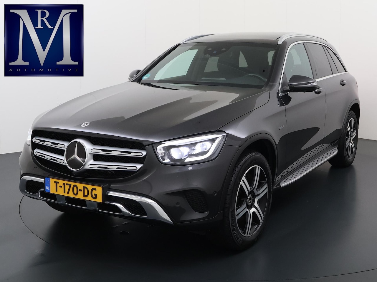 Mercedes-Benz GLC-klasse - 300e 4MATIC Business Solution AMG | PANO DAK | BURMESTER | DITRONIC+ | 360 CAMERA | ELECTR - AutoWereld.nl